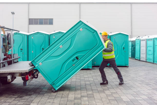 Best Porta potty delivery and setup  in Oakwood, OH